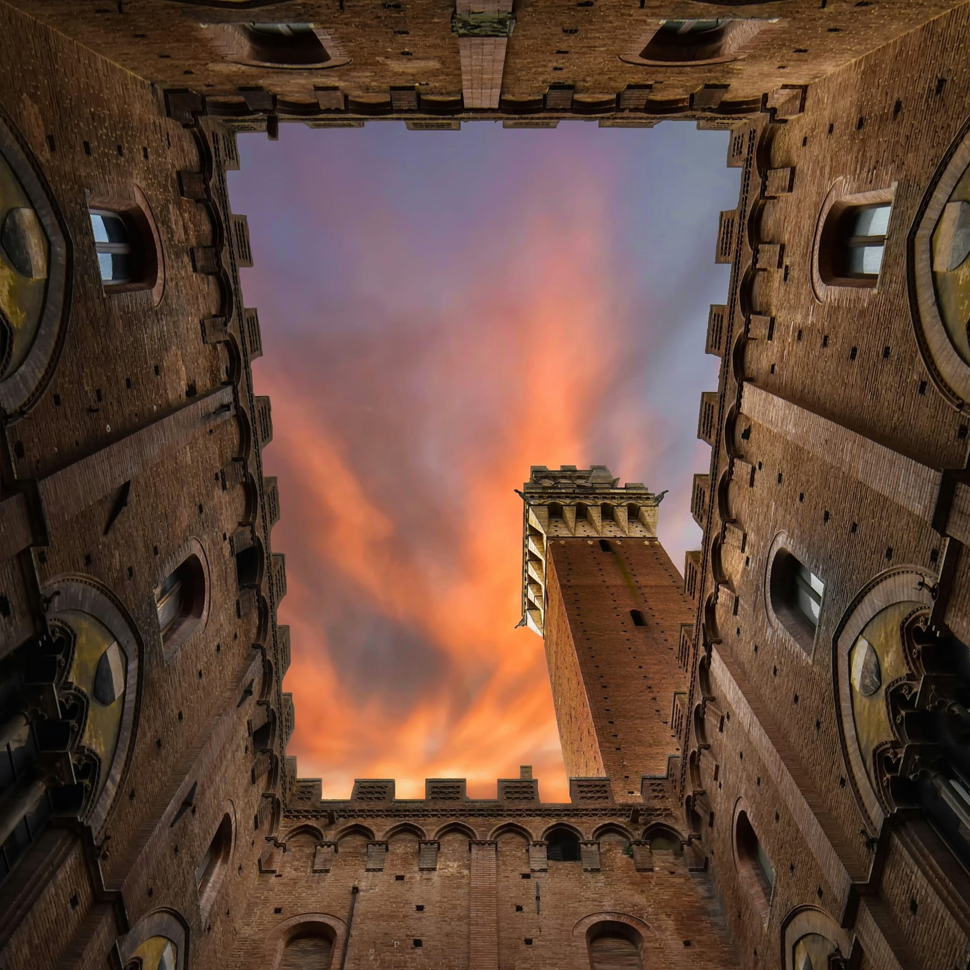 A unique and delightful perspective of Piazza di Siena.